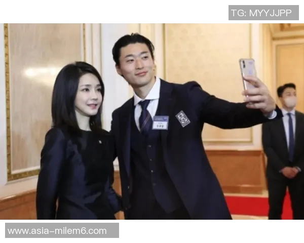 韩国足球明星对妻子的爱与支持背后的故事揭秘